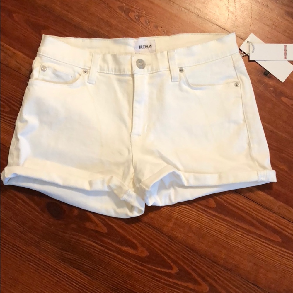 Hudson Midrise Asha shorts